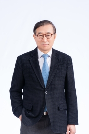 Professor Kim, Byeong Moon