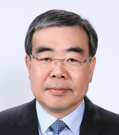 Professor Lee , Jong Seob
