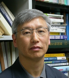 Professor Kim, Sang-Jong