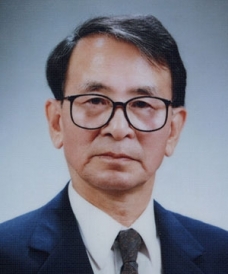 Professor Kim, Ho Jing