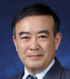 Professor Kim, Kyungjin