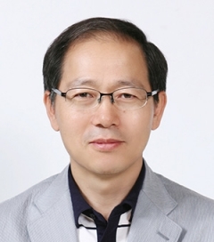 Professor Kong, Young-Yun
