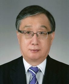 Professor Suh, Junghun