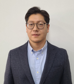 우주선 조교수